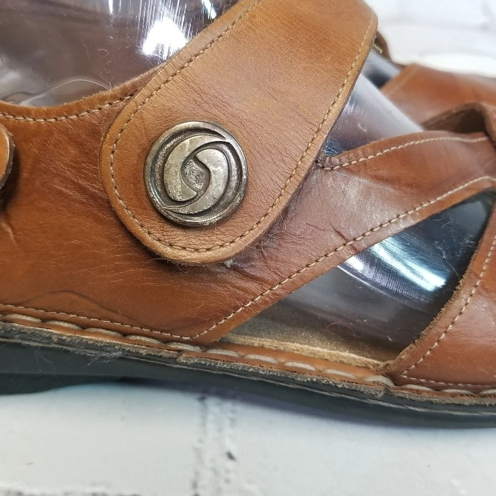 Finn Comfort Gomera brown ankle sandals